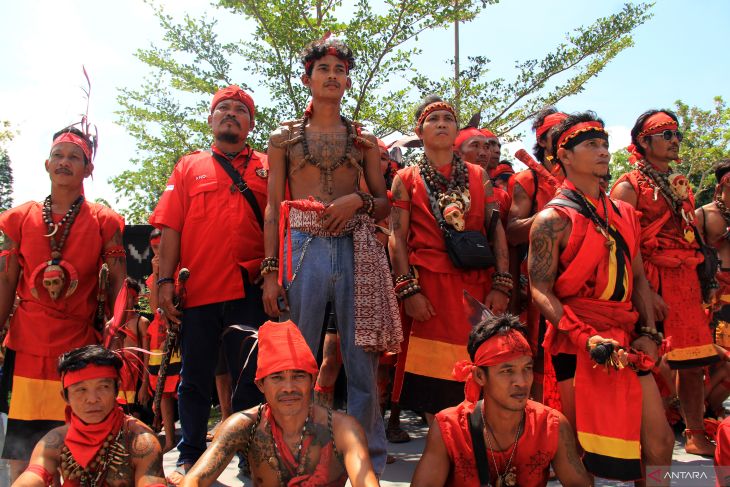 Unjuk rasa tolak program transmigrasi di Pontianak