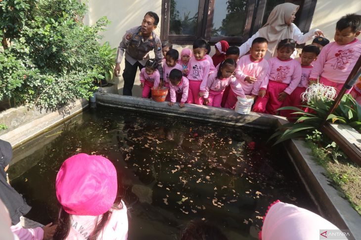 Edukasi polisi untuk ketahanan pangan