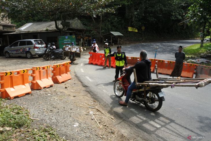 Penutupan Jalan Nasional Jember-Banyuwangi