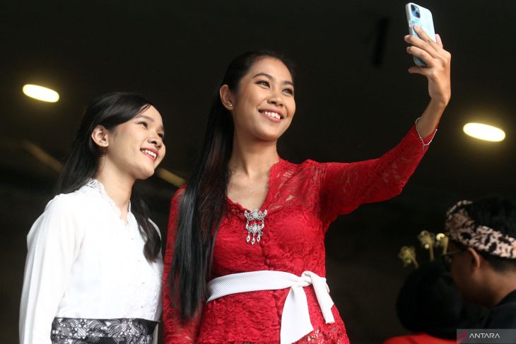 Peringatan hari kebaya nasional di Malang