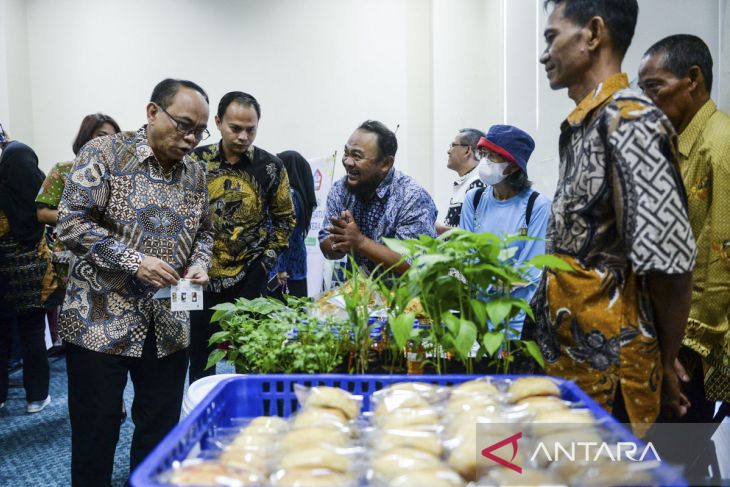 Menteri Koperasi hadiri Gebyar Koperasi & UKM 2025