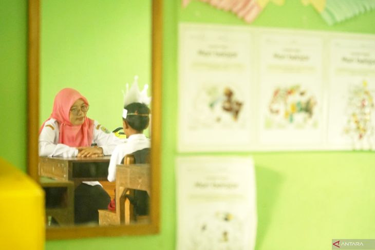 Aktivitas sekolah kekurangan murid di Trenggalek