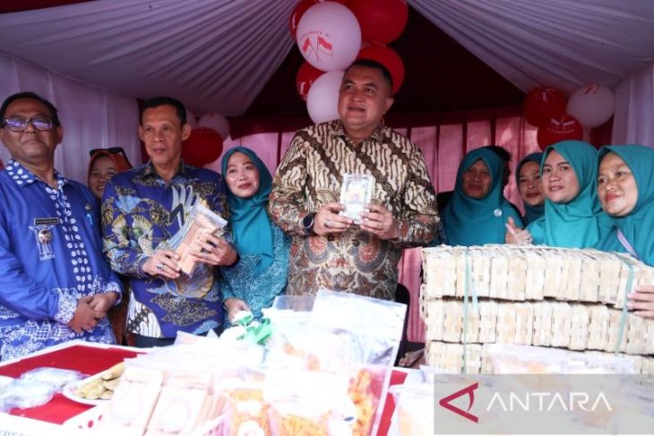 Pemkab Bogor perkuat ekonomi rakyat lewat kolaborasi UMKM dan pasar modern