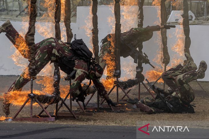 Gladi bersih Upacara Gelar Pasukan Operasional dan Kehormatan Militer