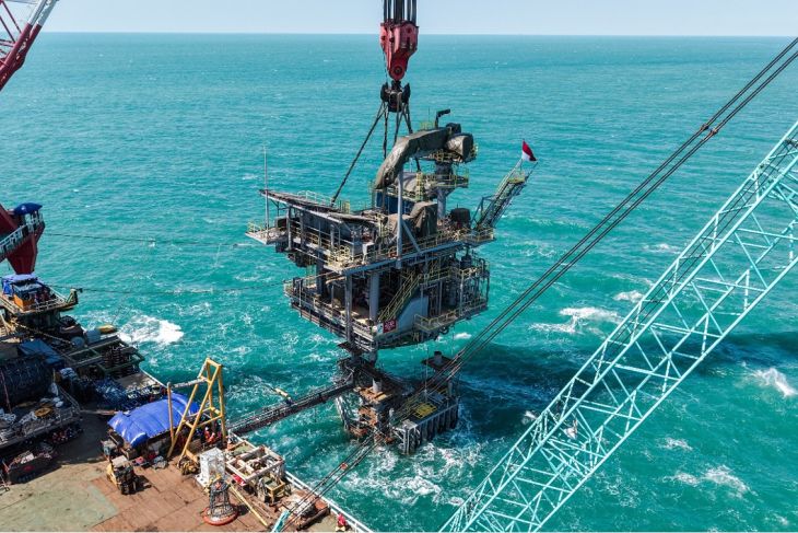 Pertamina tuntaskan anjungan lepas pantai