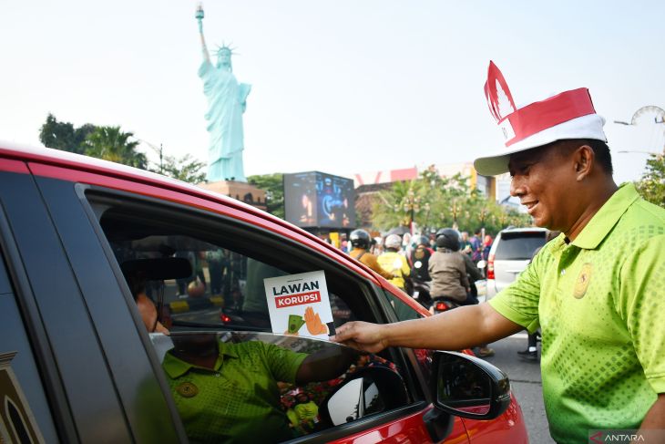 Kampanye publik HUT Mahkamah Agung