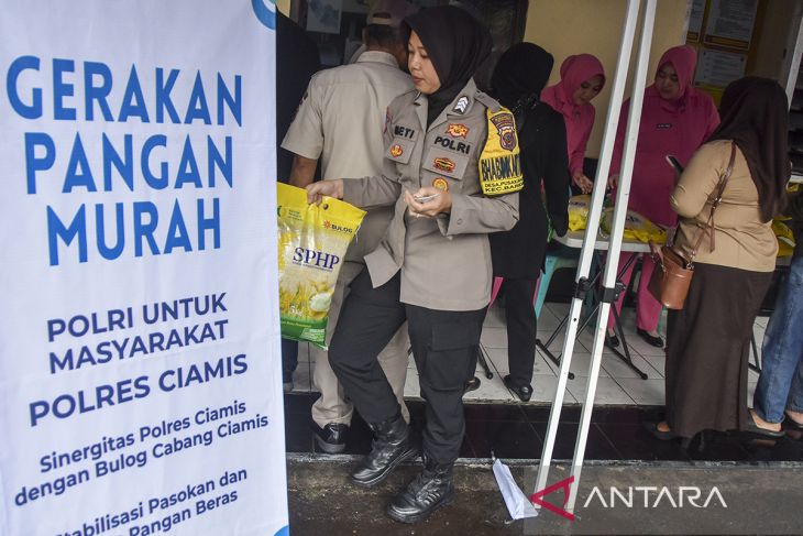 Gerakan pangan murah Polri di Ciamis