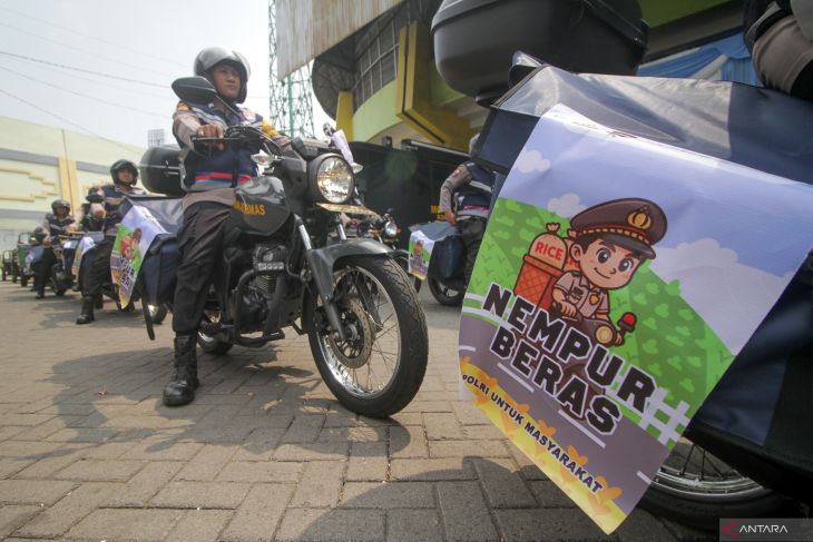 Gerakan pangan murah Polri di Sidoarjo