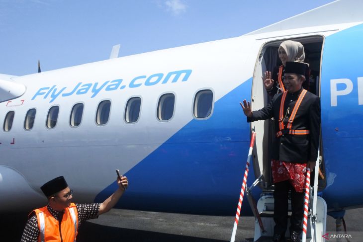 Penerbangan rute Jember-Jakarta