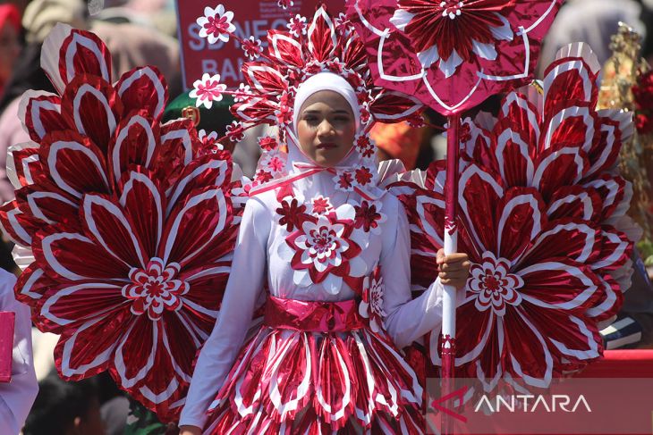 FOTO - Pawai semarak HUT RI di Aceh