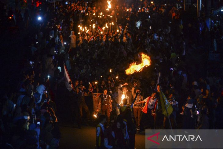 Pawai obor sambut kemerdekaan RI
