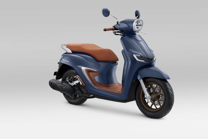 New Honda Stylo 160 lebih premium dengan warna baru