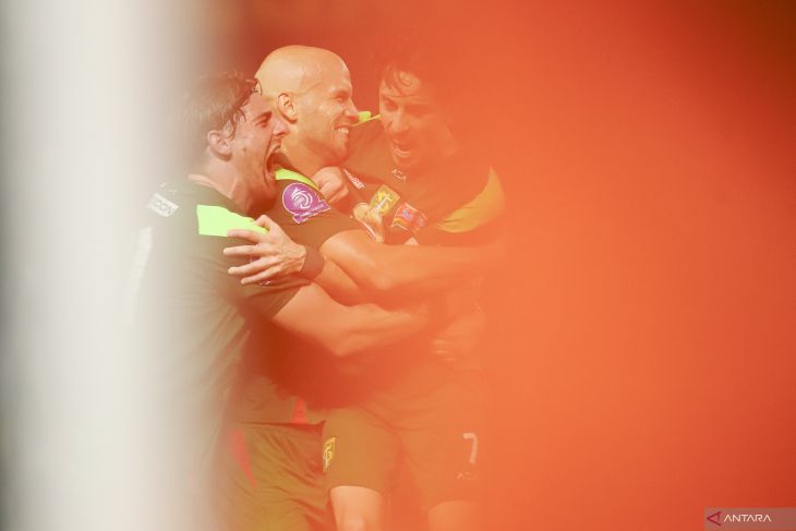 Persebaya Surabaya kalahkan Bali United