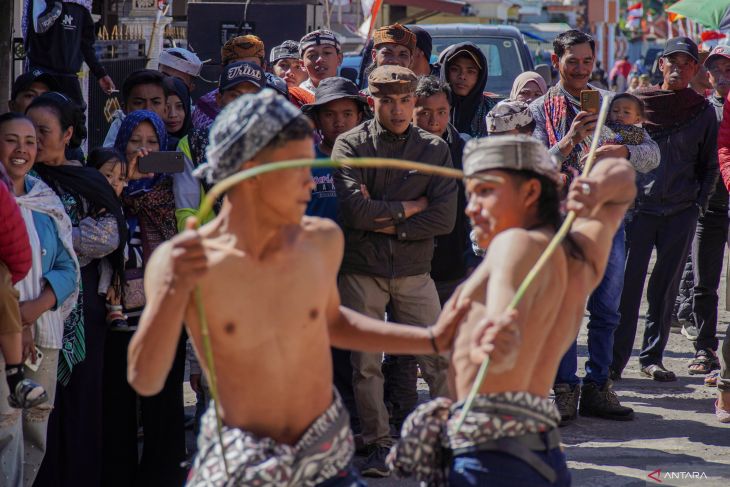 Tradisi Ojung Suku Tengger