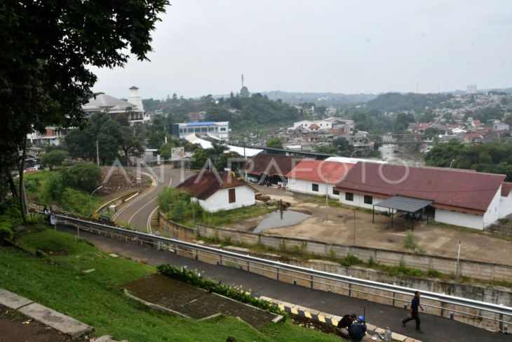 Pembangunan akses jalur motor di Jalan Batutulis Bogor