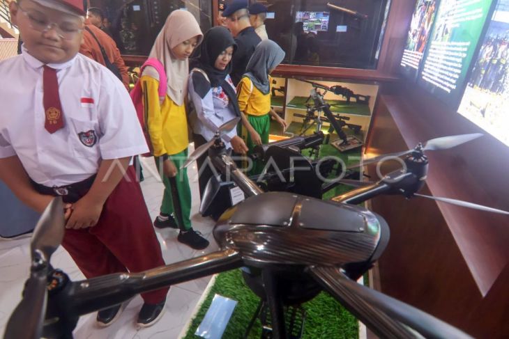 Museum Wisata Korps Brimob Polri di Bogor