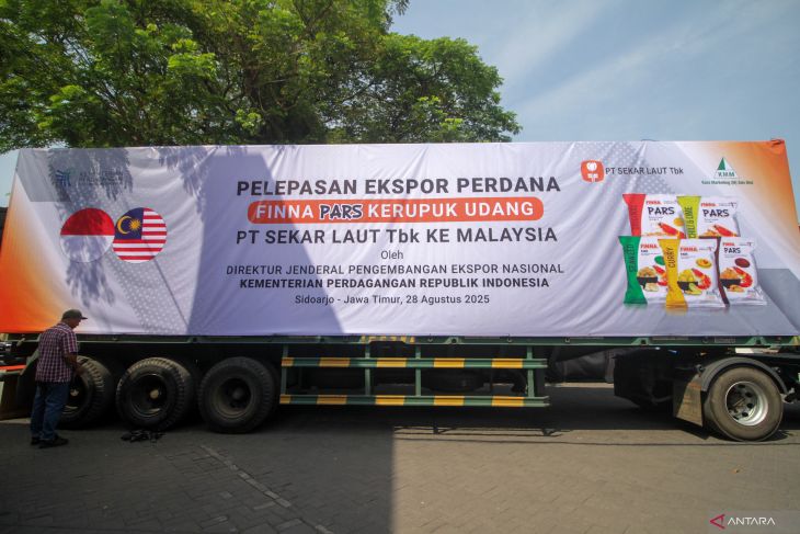 Pelepasan ekspor perdana kerupuk ke Malaysia