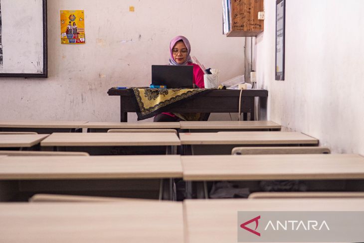 Sekolah daring antisipasi unjuk rasa di Bandung