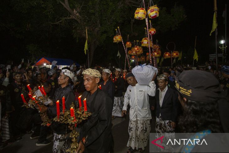 Tradisi panjang jimat keraton Kasepuhan