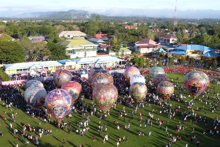 FESTIVAL BALON UDARA DI GORONTALO