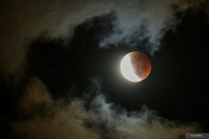 Gerhana bulan di Banyuwangi