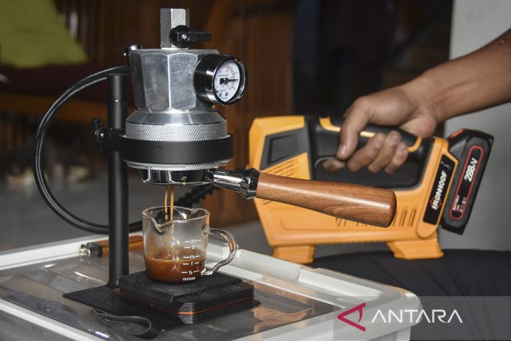 Produksi alat kopi espresso portable