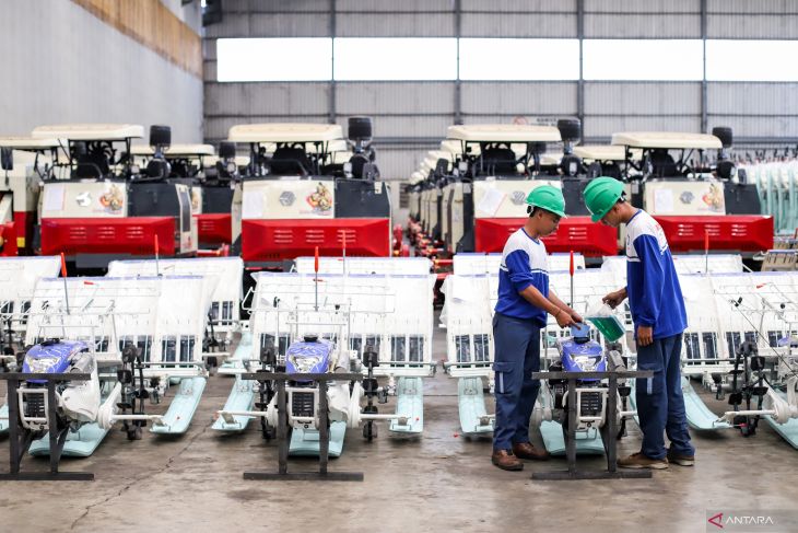 Produksi alat mesin pertanian di Sidoarjo