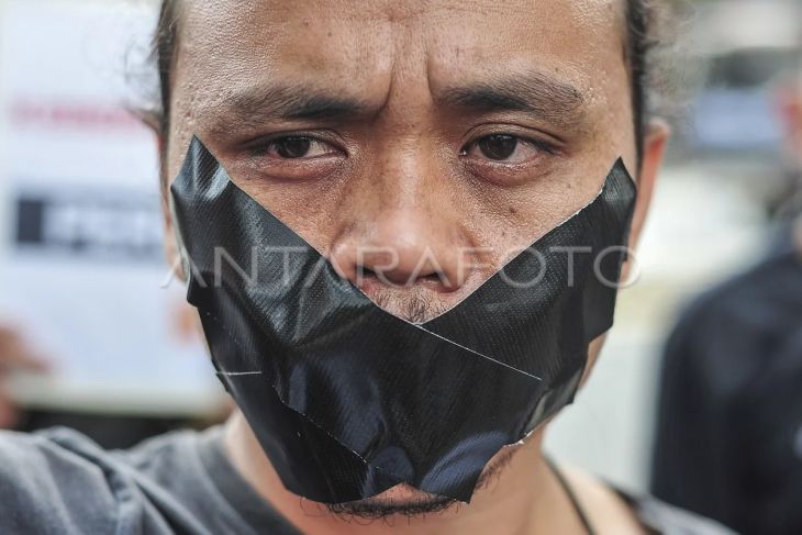 Aksi solidaritas jurnalis di Mapolda Jambi
