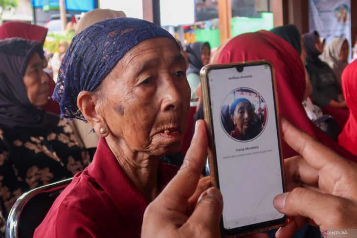 Uji coba digitalisasi bantuan sosial
