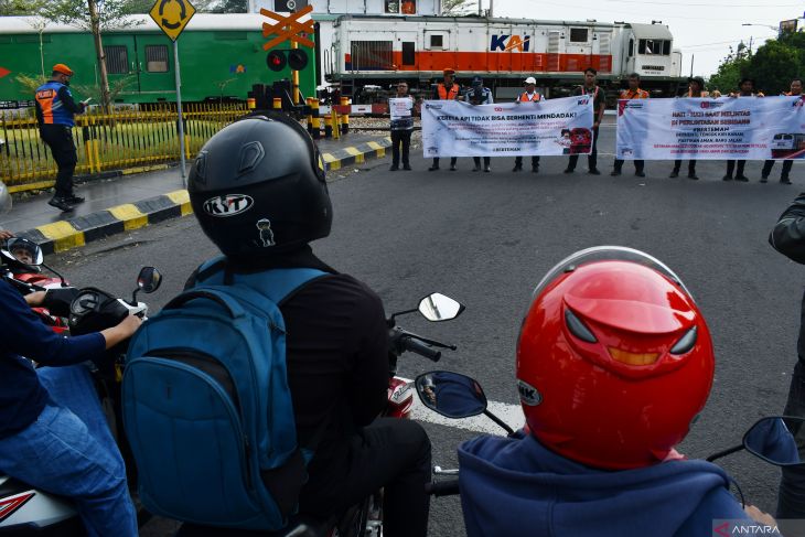 Peringatan Hari Perhubungan Nasional di Madiun