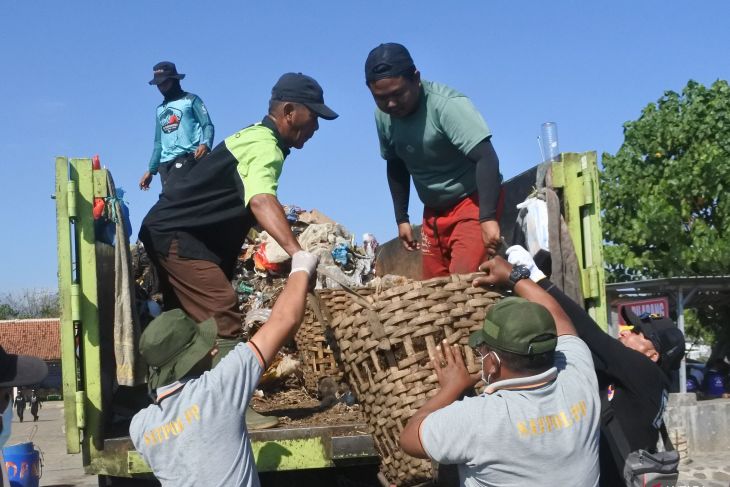 World Cleanup Day di Situbondo
