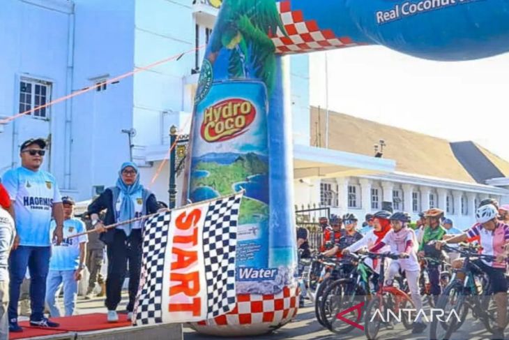 Ketua DPRD Banjarbaru lepas peserta gowes bareng Haornas