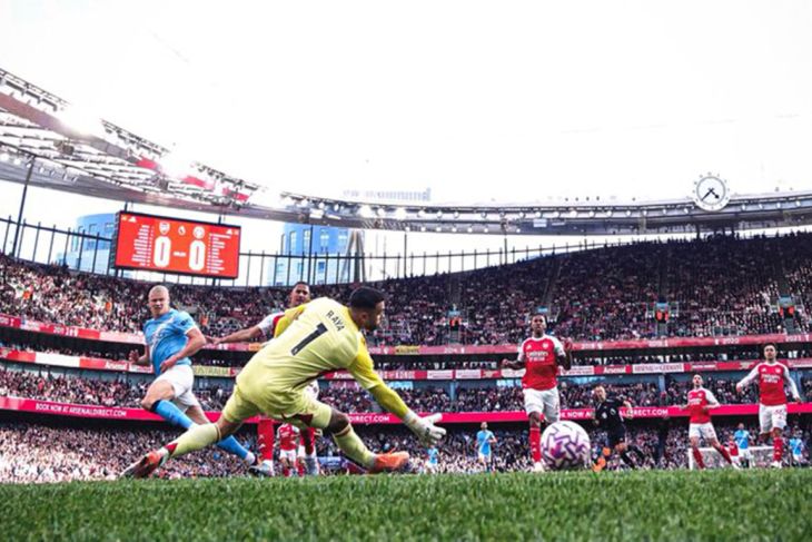 Liga Inggris, Gol telat Martinelli selamatkan Arsenal dari kekalahan lawan Manc City