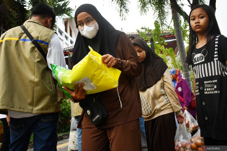Pasar murah Pemprov Jatim