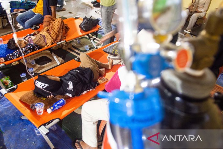 Korban keracunan kembali mendapat perawatan di Cipongkor