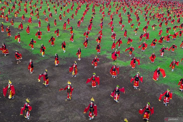 Festival Yosomulyo menari