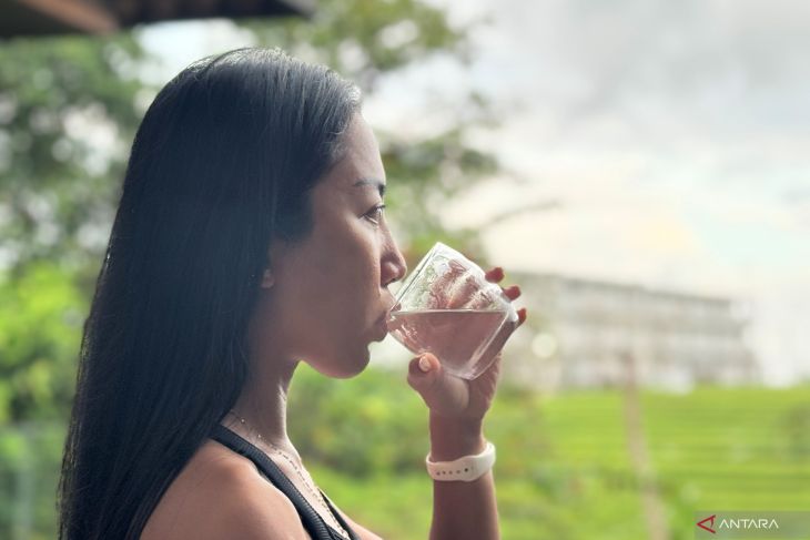 Ahli gizi ingatkan masyarakat perhatikan hidrasi lewat warna urine saat cuaca panas
