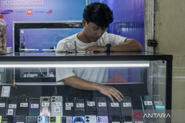 Analis peringatkan harga ponsel naik imbas memori makin mahal