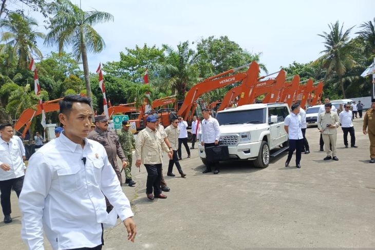 Presiden Prabowo hadiri penyerahan aset barang rampasan negara di Babel