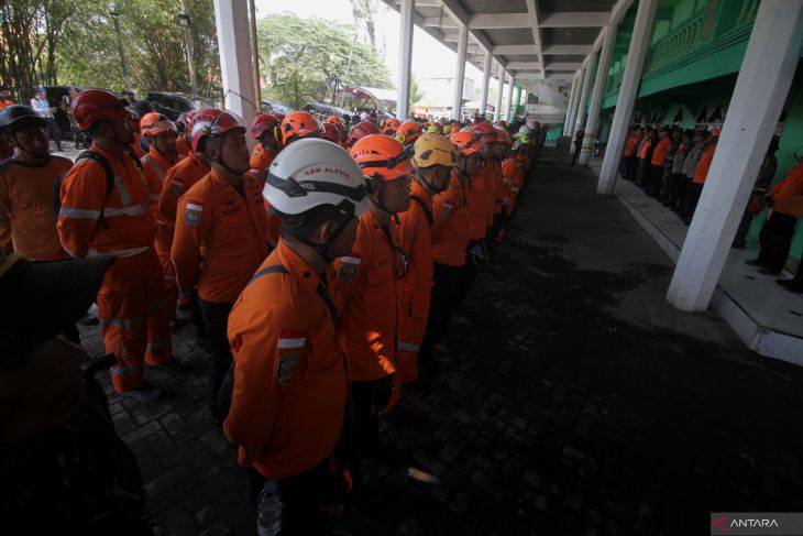 Penutupan operasi SAR mushalla ambruk di Ponpes Al Khoziny