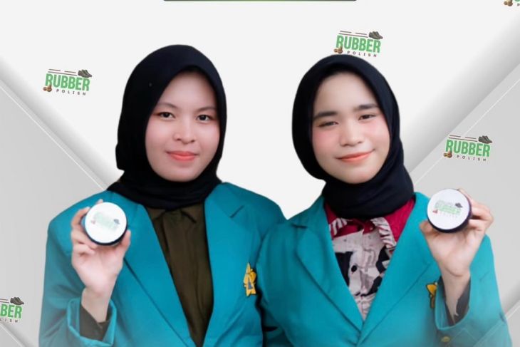 Inovasi semir sepatu ramah lingkungan dari biji karet mahasiswa USK lolos semifinal KBMK 2025
