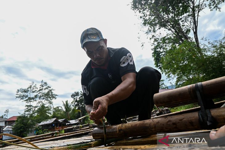 Tradisi dan wisata alam Sungai Amandit Loksado jadi unggulan Geopark Meratus