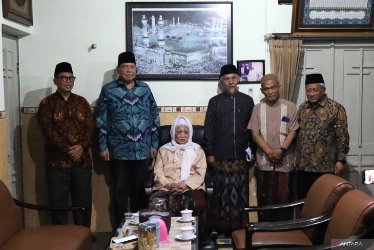 Pemilik Trans7 kunjungi pondok pesantren Lirboyo Kediri