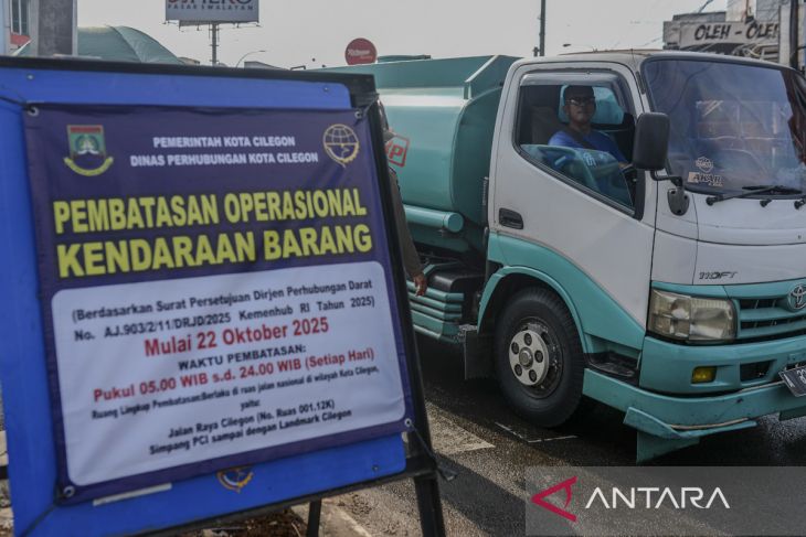 Pemberlakuan pengalihan operasional truk di Cilegon