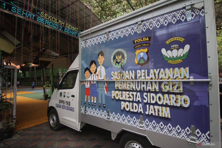 Distribusi Makanan Bergizi Gratis  SPPG Polresta Sidoarjo