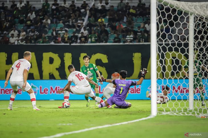 Persebaya Surabaya kalahkan Persis Solo