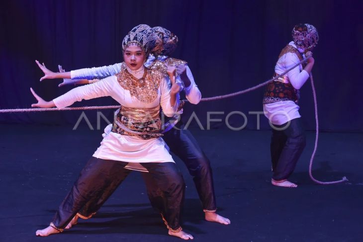 Upaya pelestarian permainan rakyat melalui tari