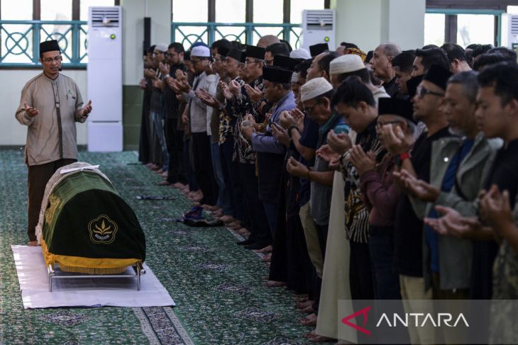 Mantan Ketua KPK Antasari Azhar meninggal dunia