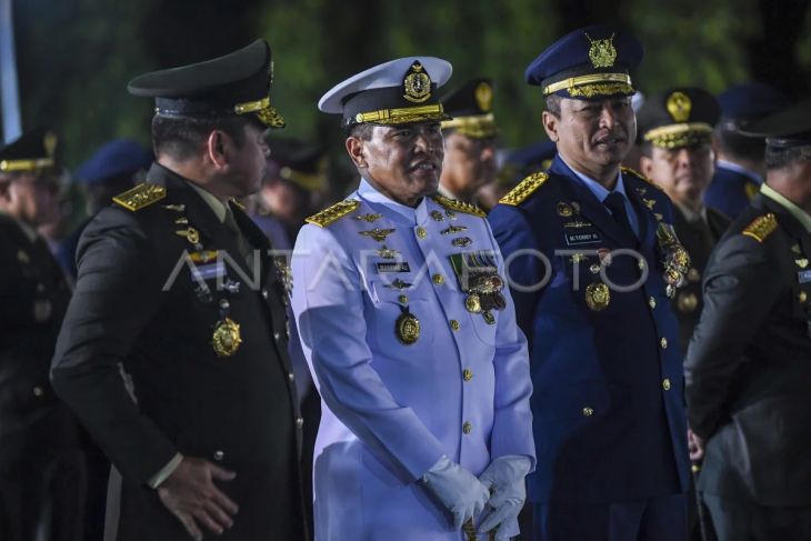 Foto: Presiden pimpin Upacara Ziarah Nasional Hari Pahlawan