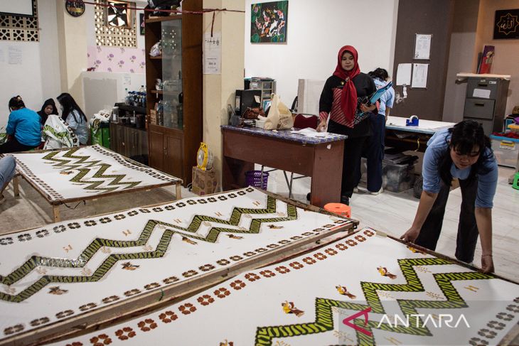 Pemberdayaan warga binaan melalui keterampilan membatik